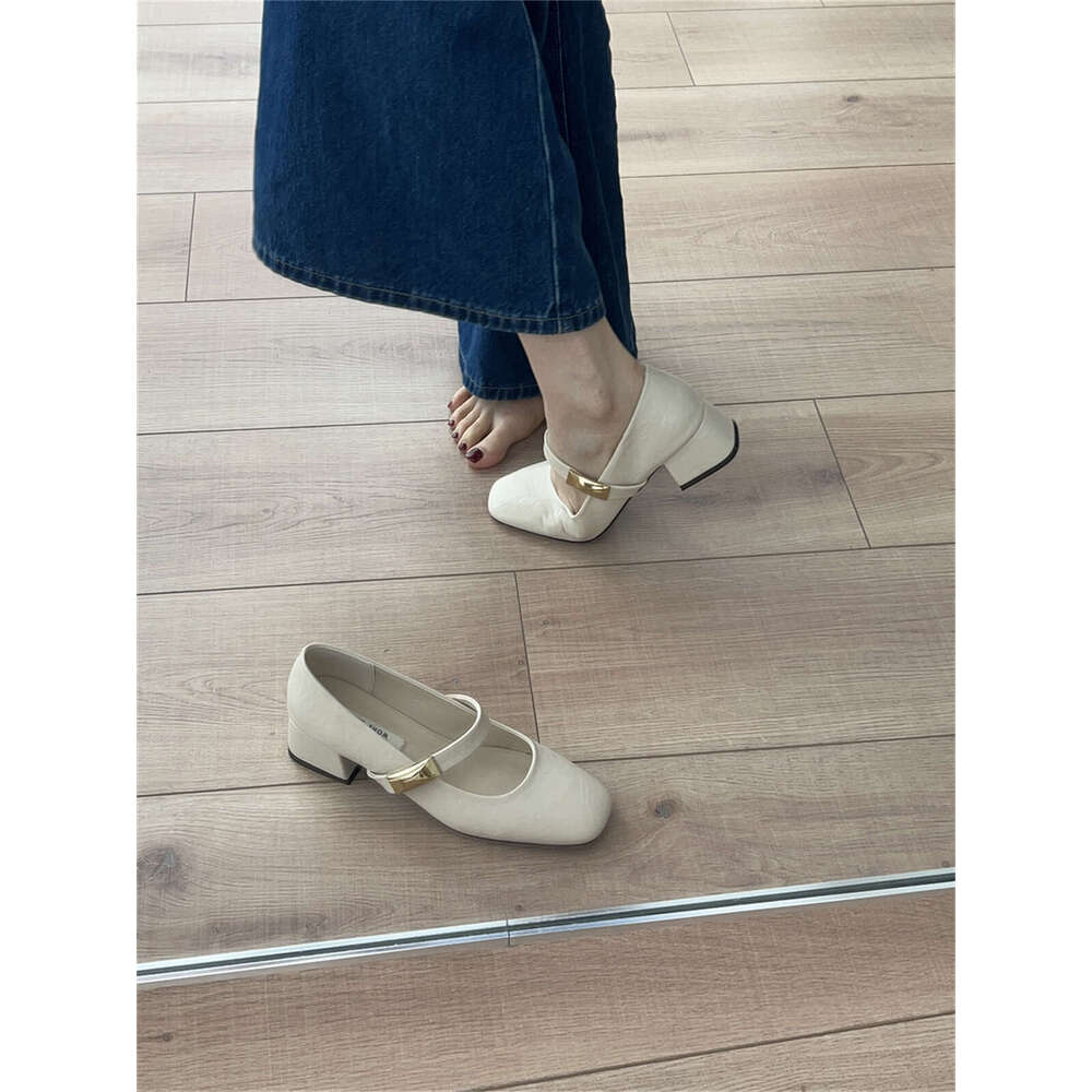Square Toe Elegant Shallow Mouth Metal Strap Designer Shoe Single for Women Chunky Heel Mary Jane Shoes to Match Dresses