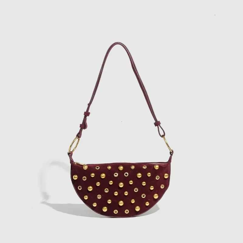Designer Studded Shoulder Bag Rivet Crescent Bag 2025 New Women Metal Underarm Bag Highend Retro Rivet Polka Dot Shoulder BagsW251028