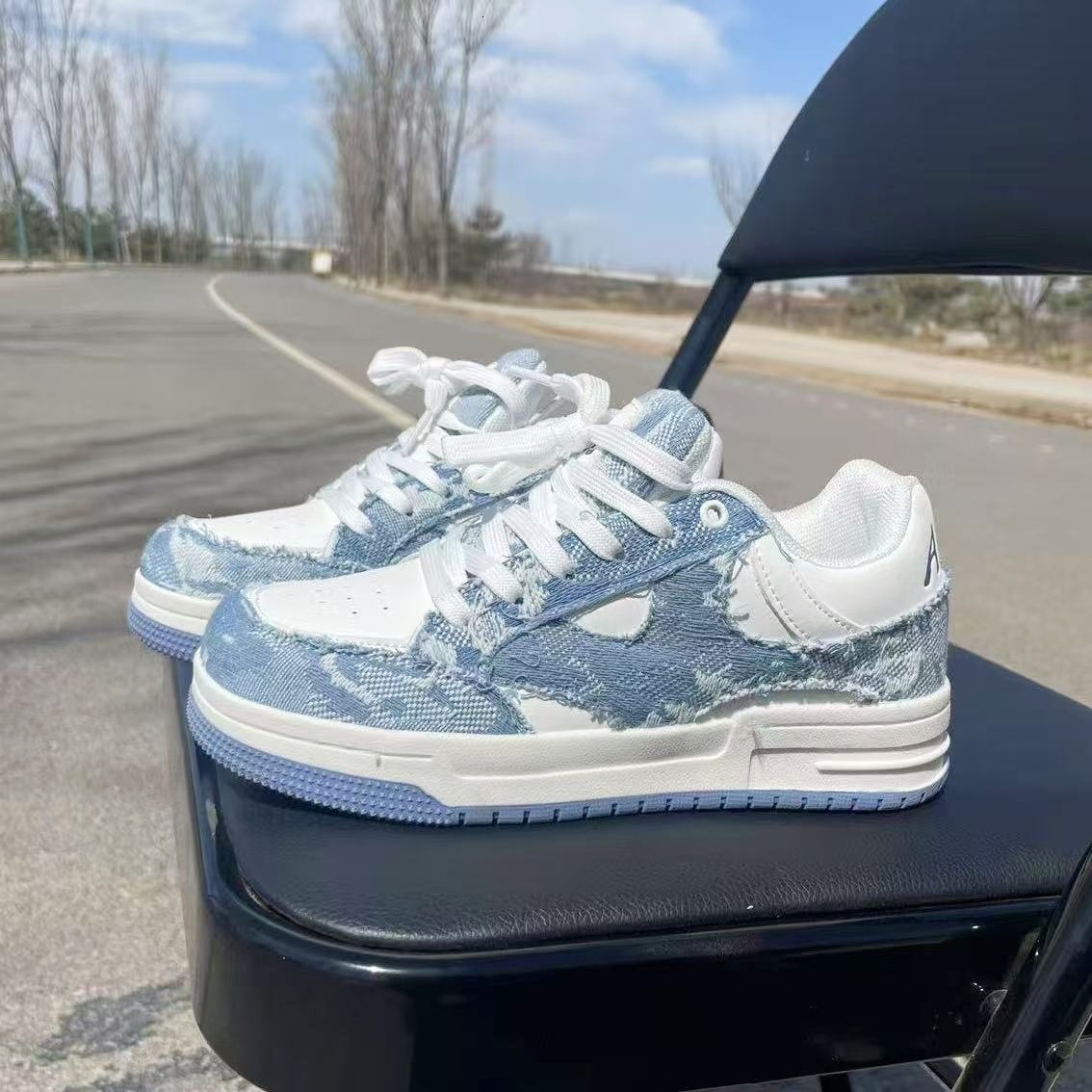 Designer Thick-Soled Shoes for Men White Sneakers Couple Sports Casual Board Shoes