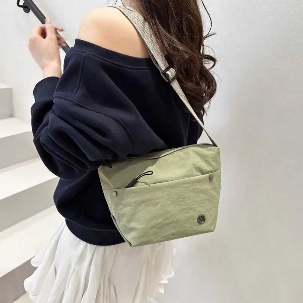 Ultralight Crossbody Bag Womens Single Shoulder Commuter Bag Simple Design Versatile Small Size Crossbody Bag Solid ColorW251028