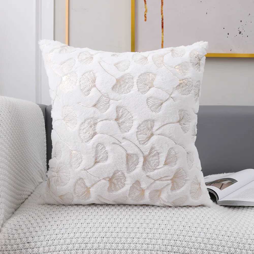 Pillow Case Golden Printed Ginkgo Leaf Cover 4545cm 3050cm Decorative case for Living Room Luxury Plush Fur Cushion Covers C251028