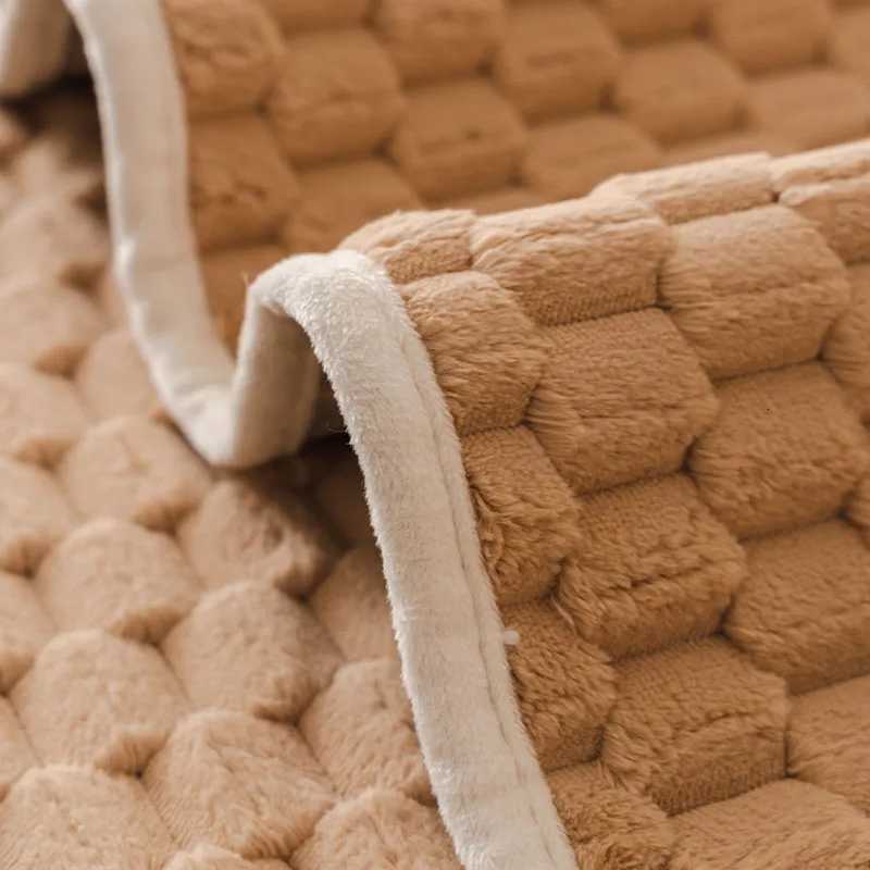 Simple Tortoise Velvet Warm Sofa Cover HighQuty Autumn Winter Couch Seat Cushion Comfort Armchair Protector for Living Room C251028