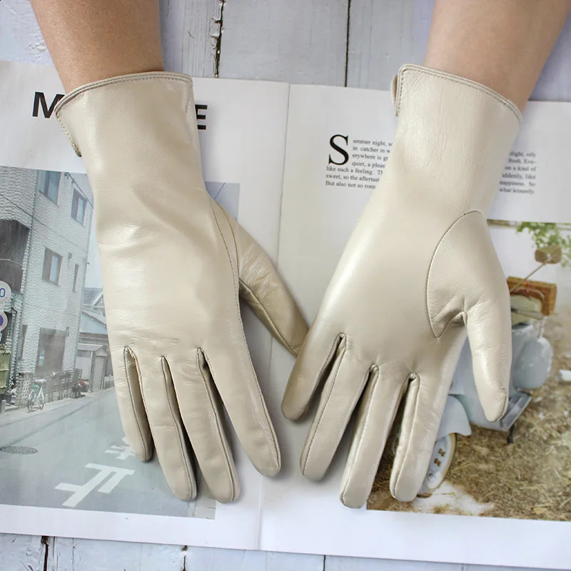 Summer Driving Thin Sheepskin Leather Gloves Womens Touch Screen Single Unlined Straight Style Motorcycle Riding Gloves 251027