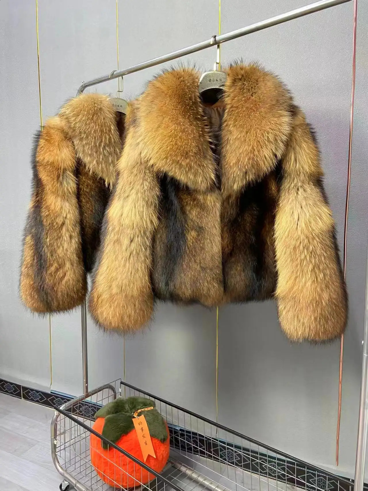 Real Fox Fur Jacket Women Natural Raccoon Fur Winter Warm Fur Coat Outerwear 251027