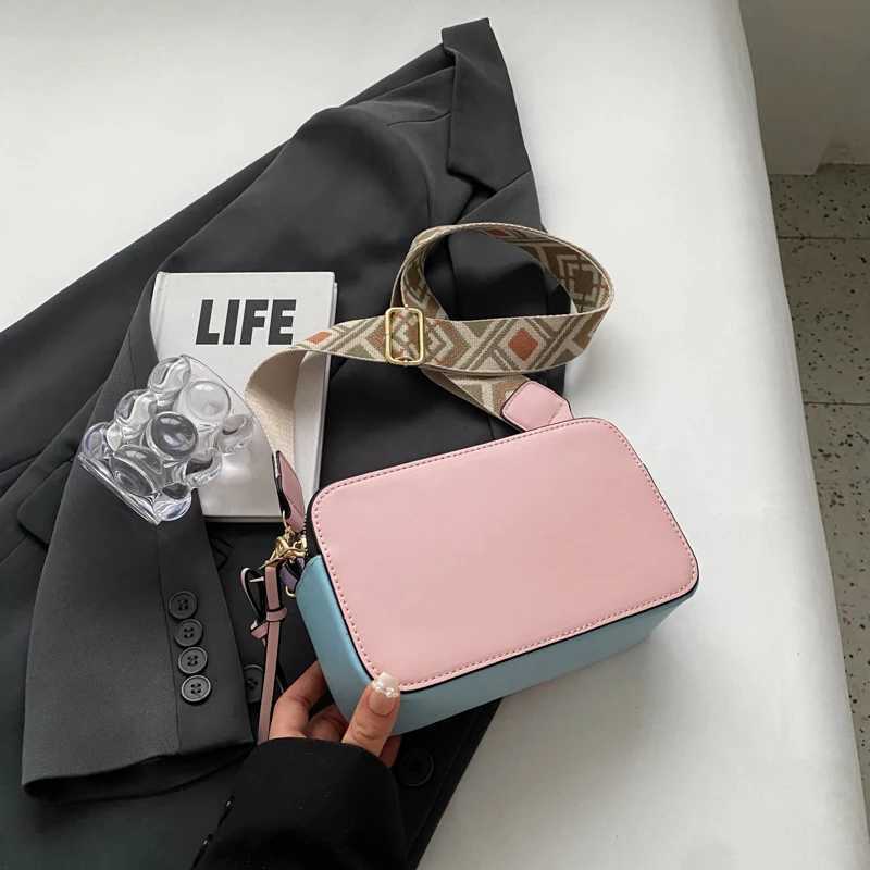 1pcs PU Small Square Bag Wide Shoulder Strap Single Shoulder Crossbody Bag Womens Bag Can PUt the MachineT251028