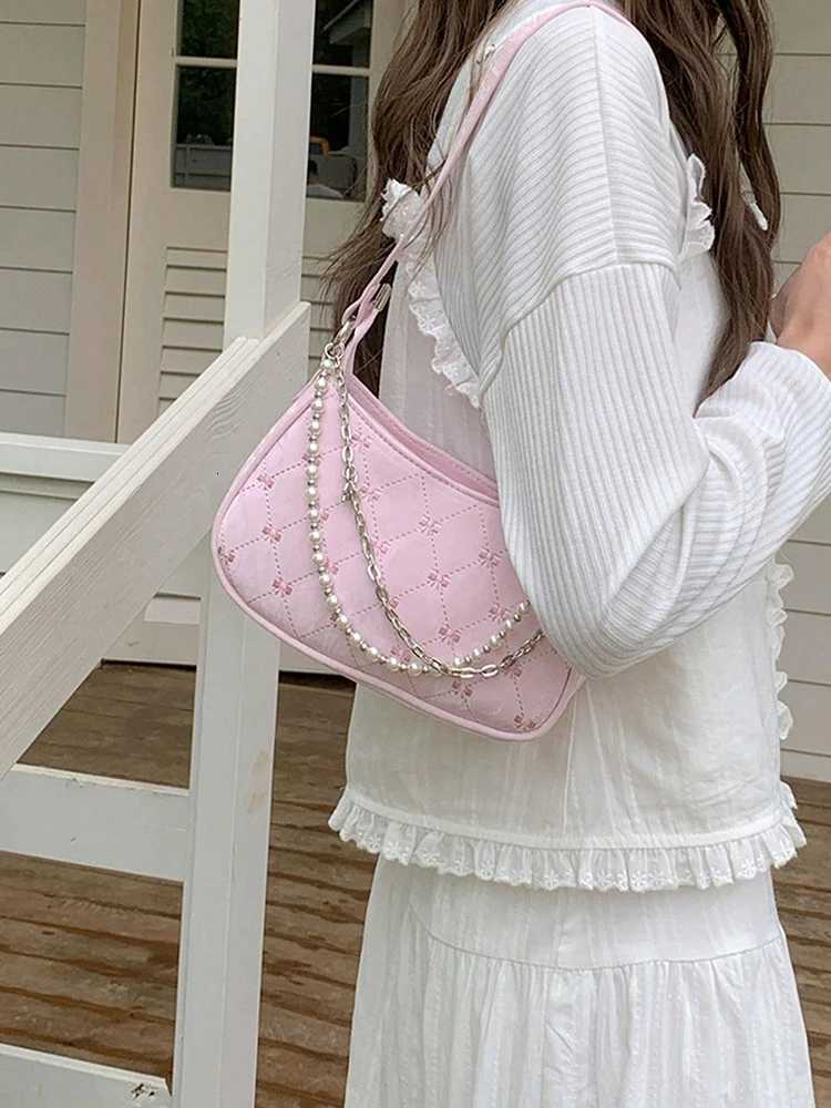 2025 new pink sweet and cute artificial pearl chain crossbody bag shoulder bag womens bag daily commuting bag small square bagT251028