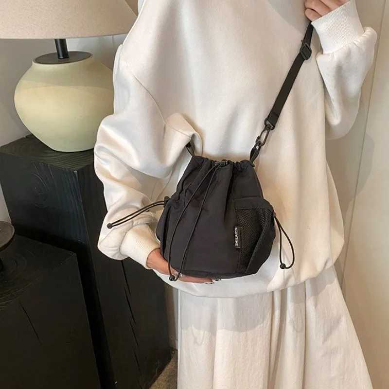 Casual Korean Single Shoulder Bag Commuter Mobile Phone Crossbody Bag Nylon Material Color Fashionable DaypackW251028