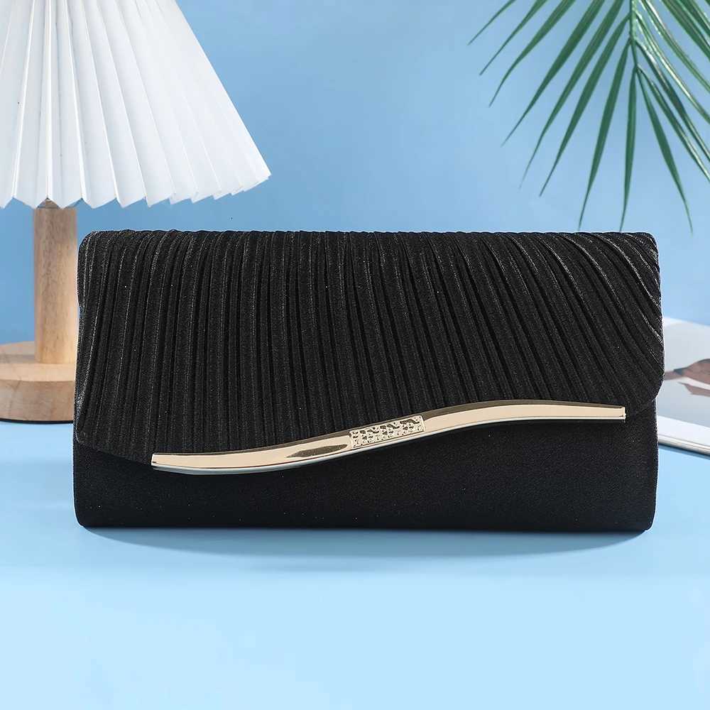 Womens Crossbody Clutch Bag with Chain for Party Dinner Wedding Evening Handbag Wrinkle Purse Gift H251027