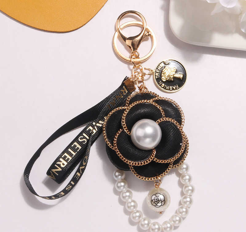 New Style Large Pearl Camellia Keychain Pendant Creative Pearl Chain Accessory Earphone Case Bag Decoration J251118
