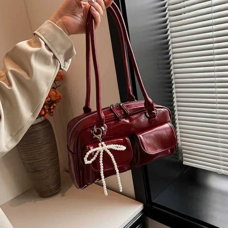Solid Sewing Thread Fi Glossy PU Shoder Bags Fi Versatile Hand Bags 2025 Hot S Bags for Wen Bolsas Femini H251028