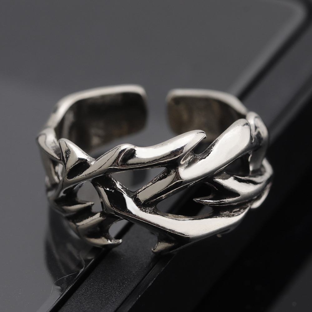 Designer Rings for Men Fashion Black Gun Plated Thron Ring for Men Copper Retro Branch Opening Ring Geometric High Quality Charm Jewelry