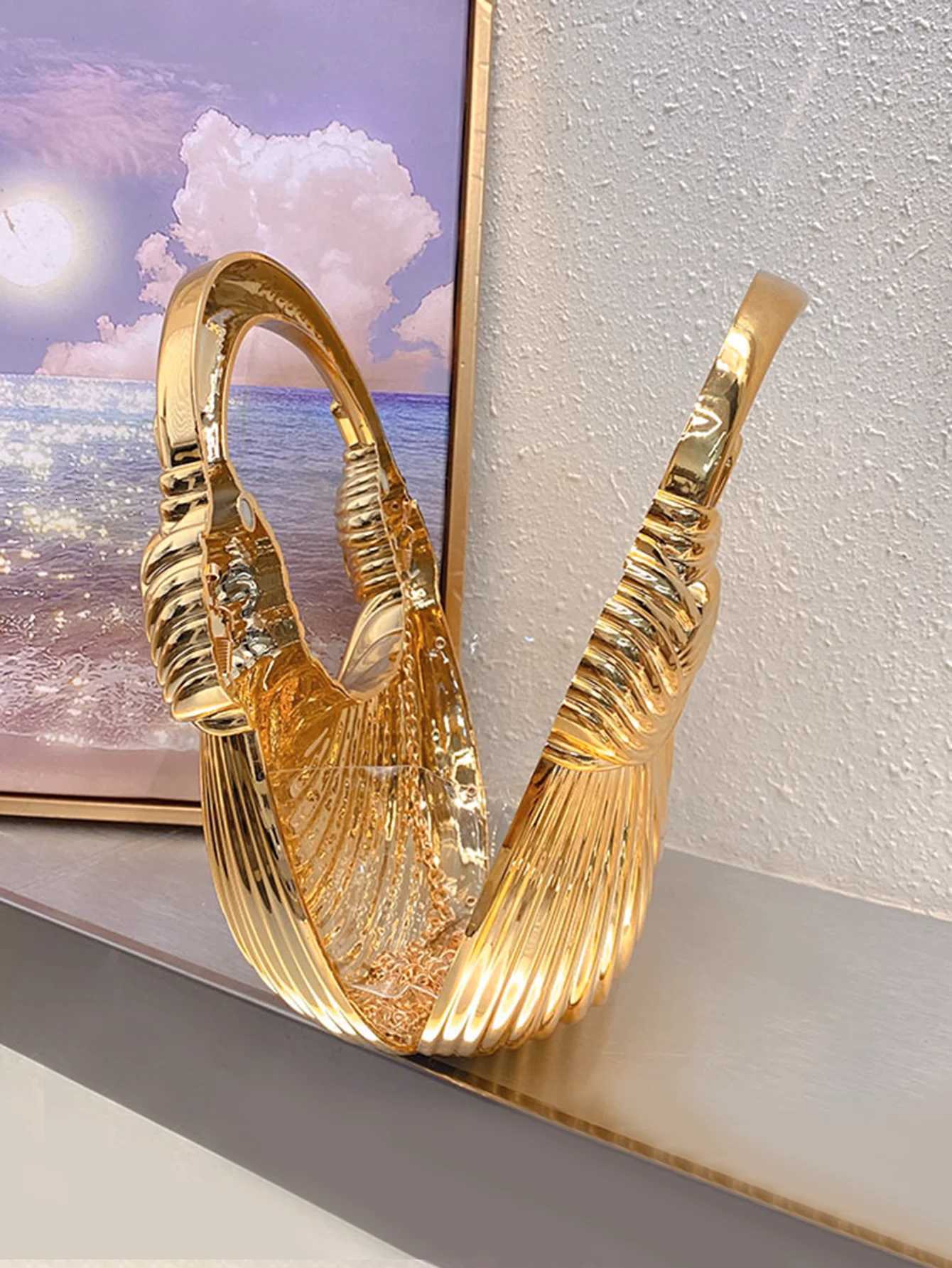 Gold Luxury Designer Women Handbag Fashion Exquisite Evening bags with Removable Chain StrapMagnetic Closure Mini Messenger BagW251028