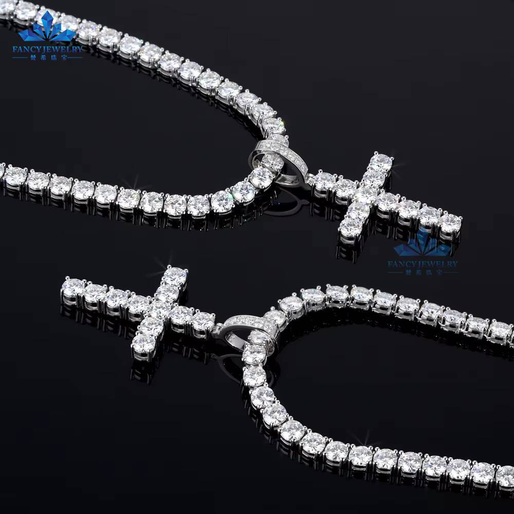 Wholesale Custom Moissanite Pendant 5mm 05CT Ice Out Moissanite GRA Charm Fashion Necklace Religion Christian Cross Pendant