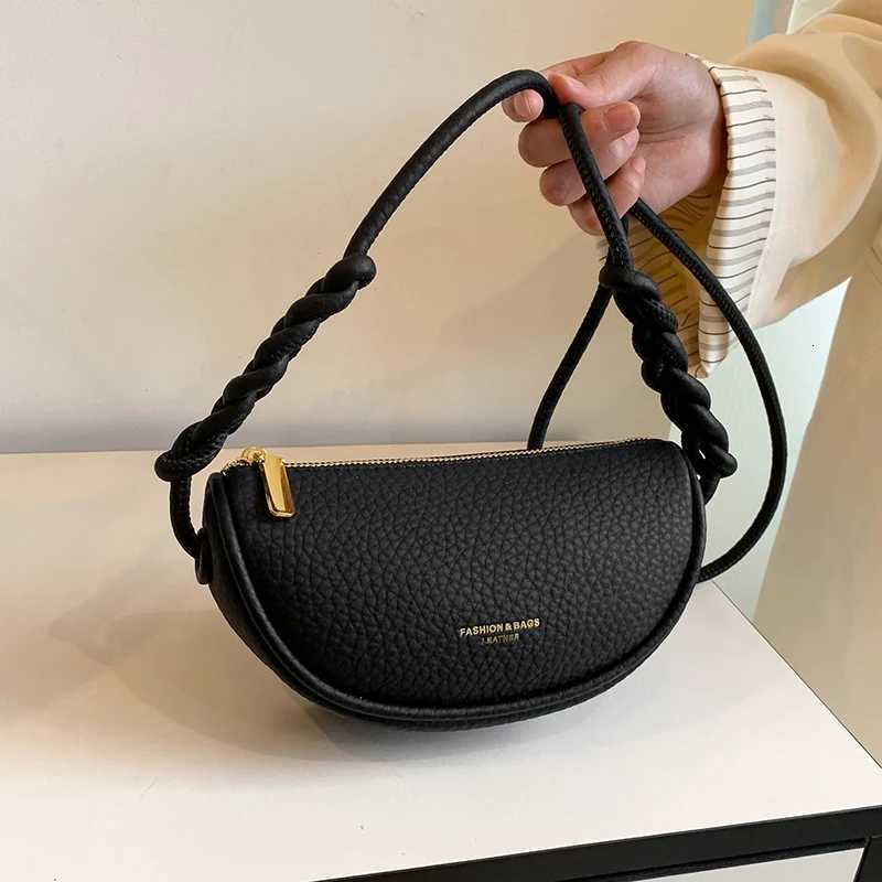 1 Piece of Solid Color Shoulder Bag for Women Versatile Crossbody Bag Fashionable Retro Saddle BagT251028