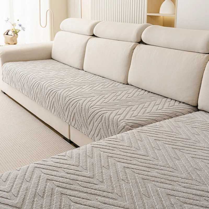 HighQuty Ultra Soft Jacquard Sofa Cushion Autumn and Winter AntiSlip Sofa Cover AntiScratch Couch Blanket for Living Room C251028