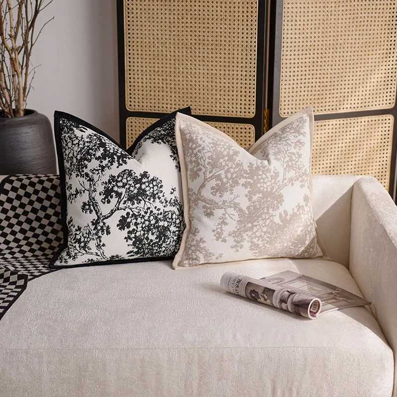 Pillow Case French Luxury Retro Jacquard Cushion Cover Yangmei Tree Oat Black Covers Decorative for Living Room Sofa Case C251028