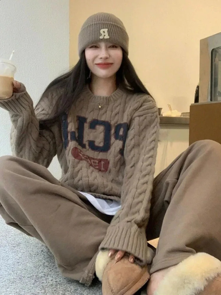 Vintage Fashion Pullover Sweater Long Sleeved Letter Patchwork Baggy Knitted Top Womens Casual ONeck Loose Soft Jumpers 251027