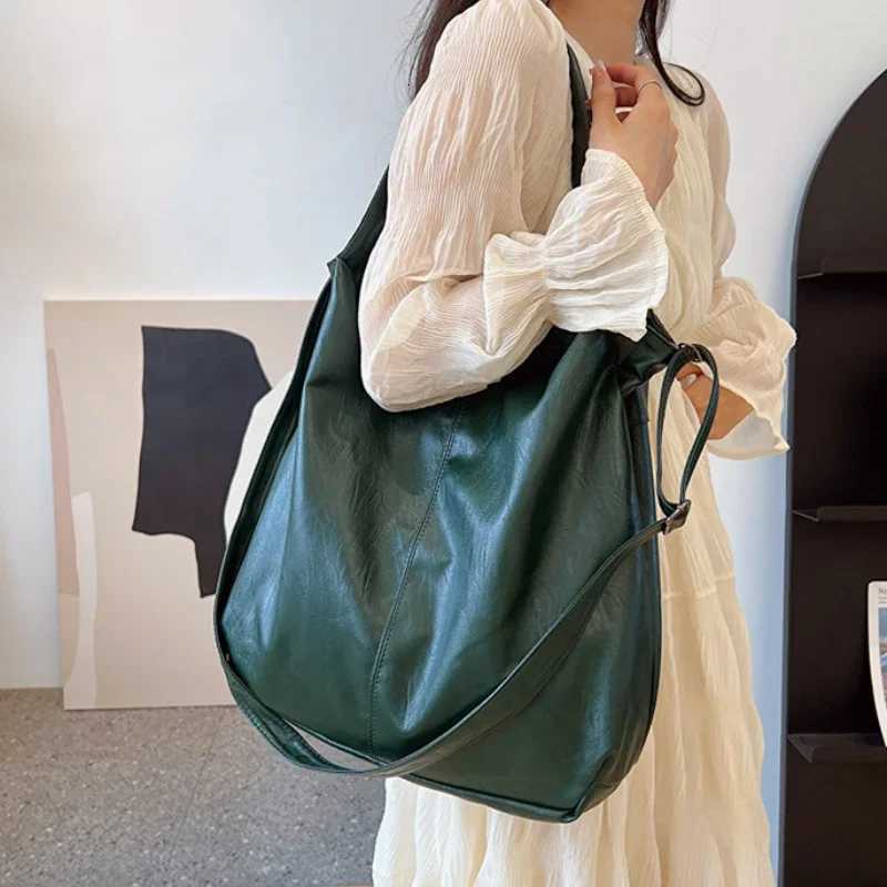 Fashion Big Leather Tote Bag For Women Large Capacity Retro Shoulder Bags Soft Leather Crossbody Handbags Large Lady Shopper BagW251028