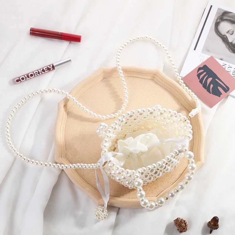 Noble HighQuality Trendy Crossbody Bag HandWoven Pearl Beaded Shoulder Bag for Women Fashionable Hand Bill Carrier H251027