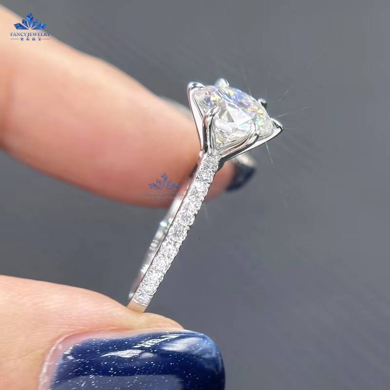 Wholesale Custom 8MM 2CT D VVS Round Moissanite Diamond Women Luxury 14K Wite Gold Wedding Ring Jewelry