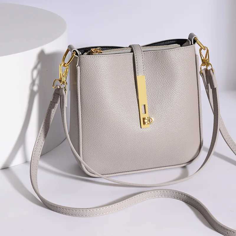 Light luxury genuine leather womens crossbody bag high quality handbag Fashion underarm bag French versatile Shoulder BagW251028