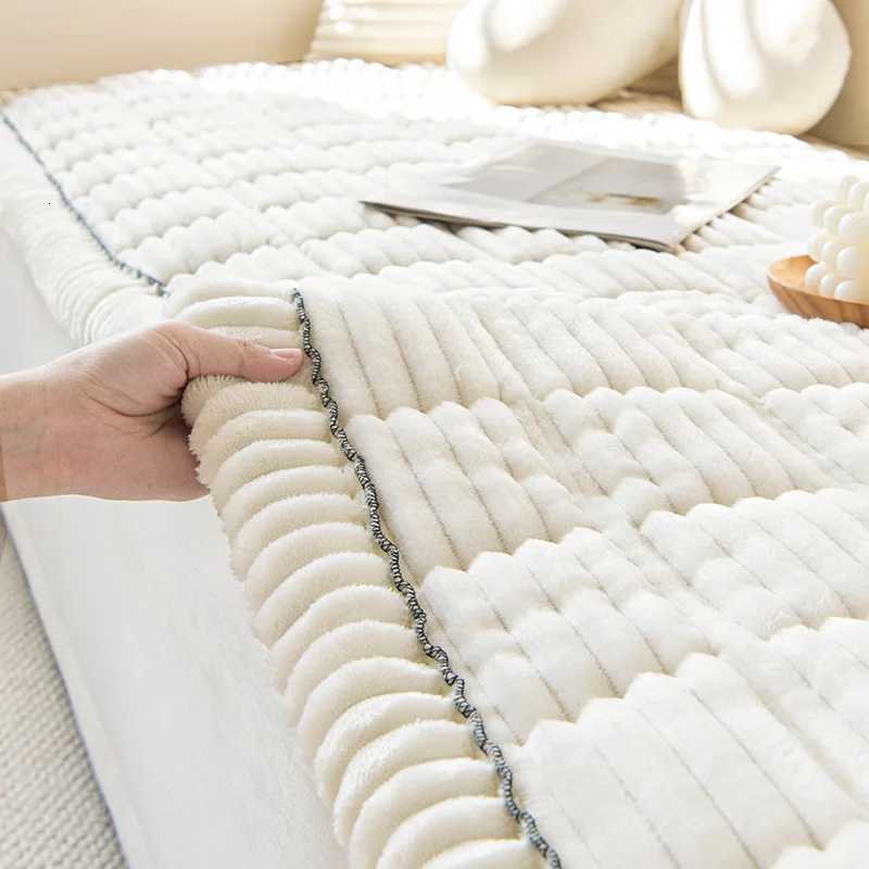 Corduroy Sofa Cushion NonSlip Thickened Living Room Sofa Decorative Cover Cloth Warm Dust Soft Velvet Backrest Armrest Towels C251028