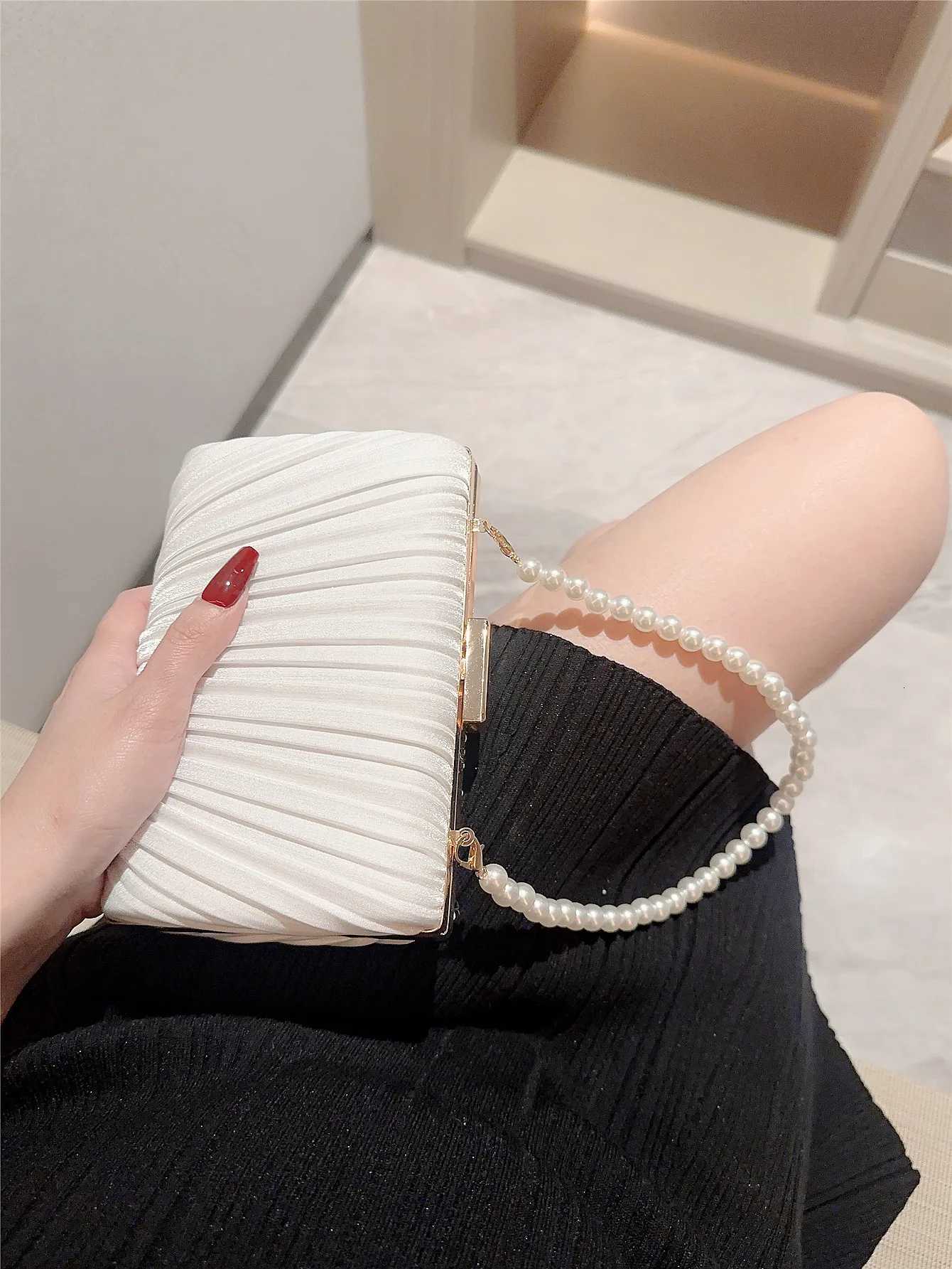 Ladies casual Pleated Design Satin Box Dinner Bag Faux Pearl Handbag Romantic Wedding Bag Bridal Bag Banquet Bag Evening Bag Prom Bag Chain Bag H25102