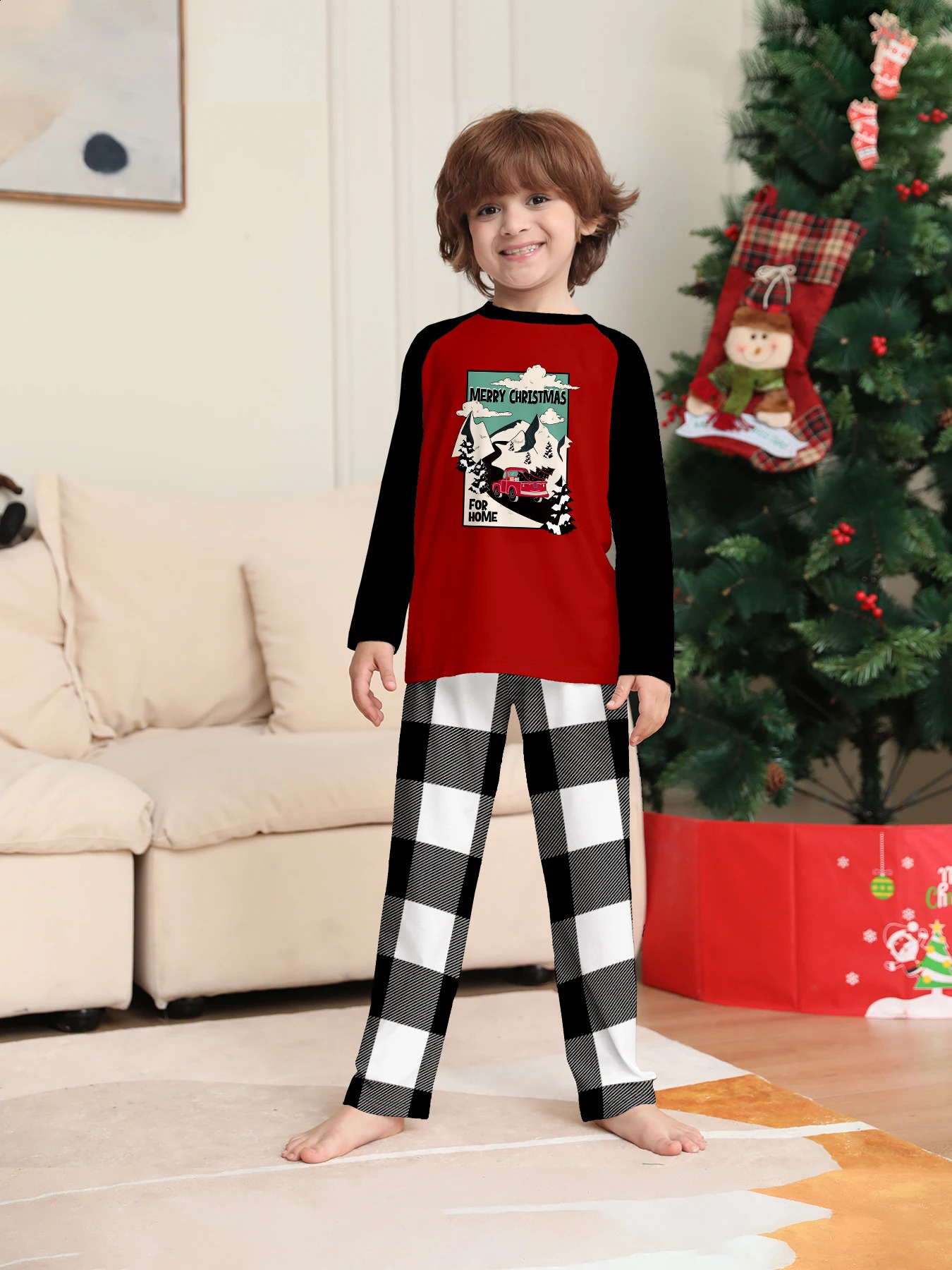 Christmas Family Matching Pajamas Set MERRY CHRISTMAS Raglan Sleeve Red Black Top Black White Plaid Sleepwear 251027