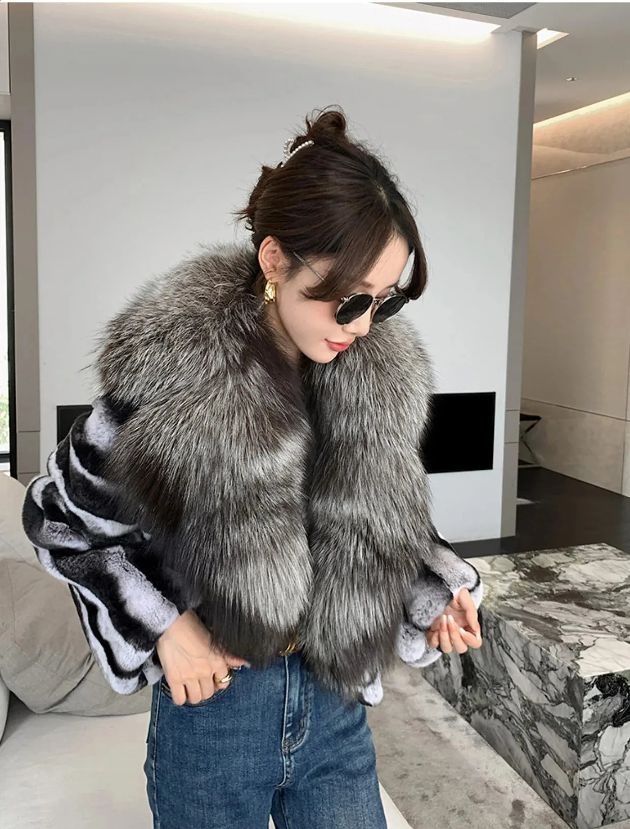 Selling Fashion Real Rex Rabbit Fur Jacket Natural Fox Fur Collar Short Real Fur Coat Women Warm Winter Outerwear 251027