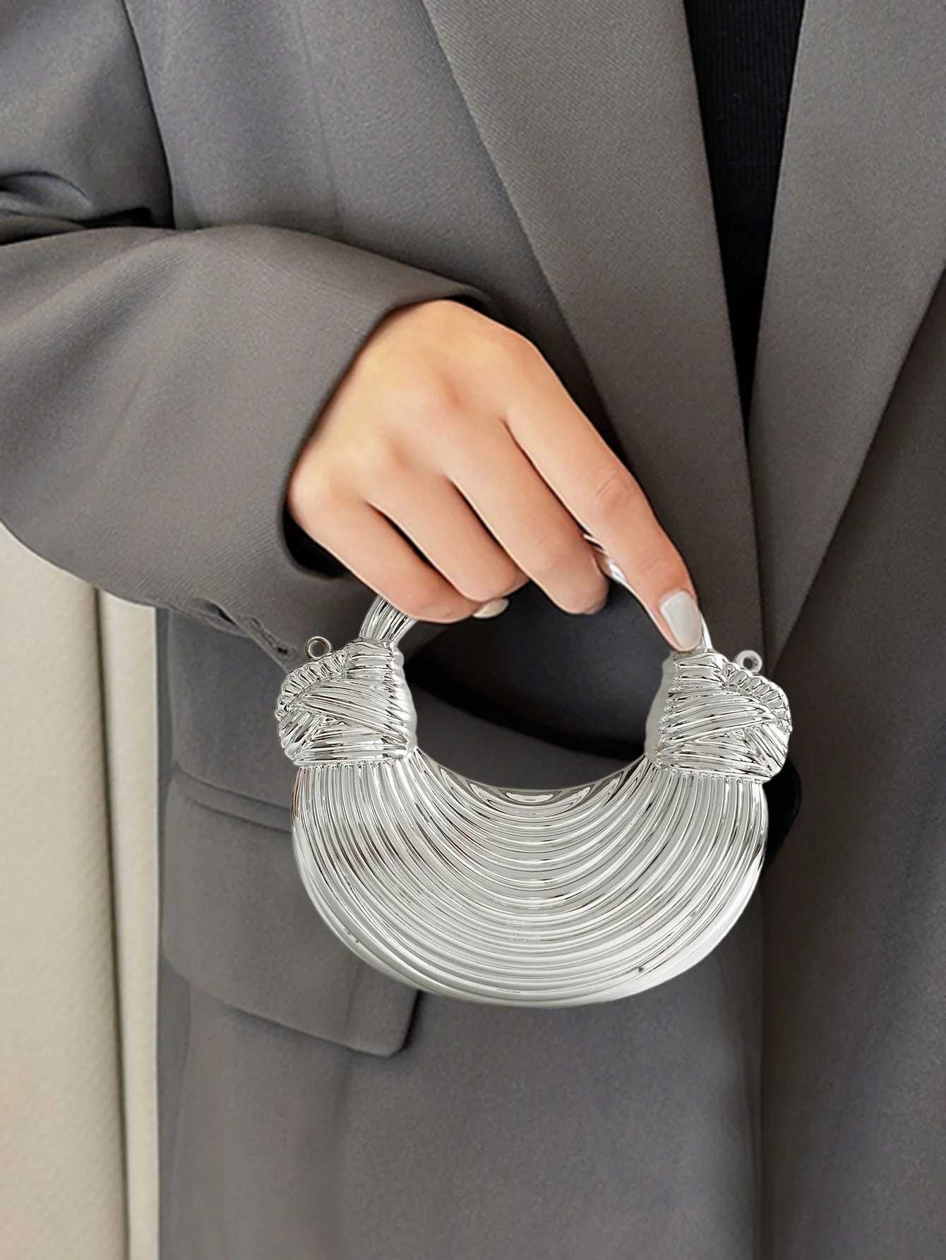 Gold Luxury Designer Women Handbag Fashion Exquisite Evening bags with Removable Chain StrapMagnetic Closure Mini Messenger BagW251028