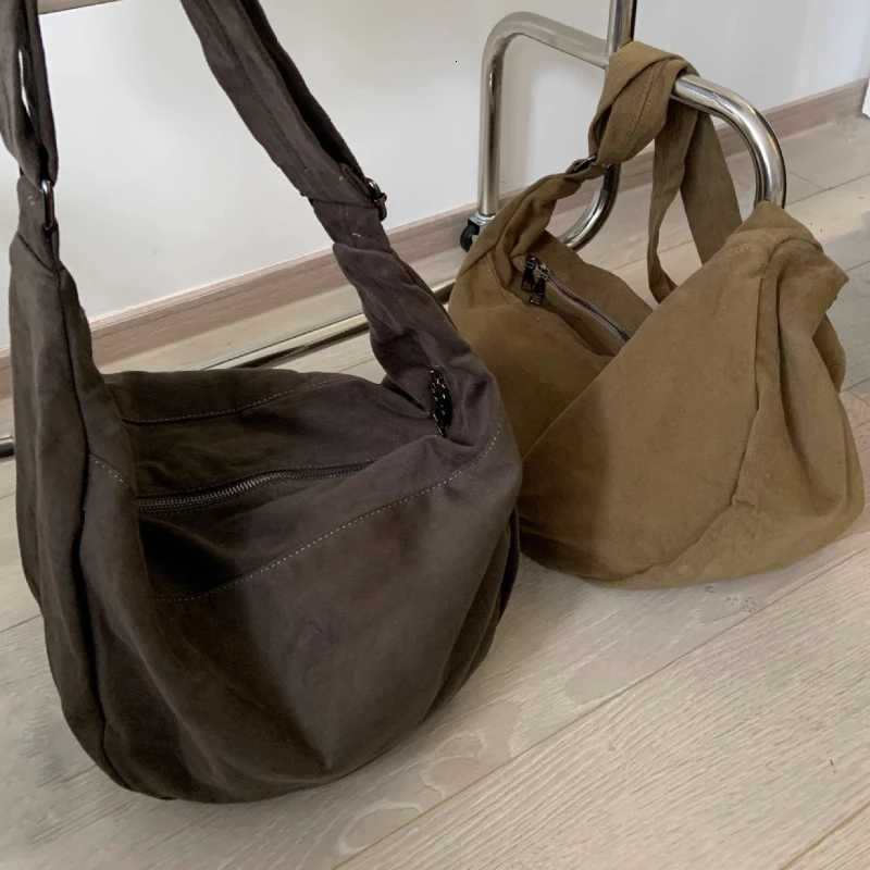 Retro Autumn and Winter Dumpling Bag Shoulder Bag Unisex Handbag Large Capacity Canvas Bag Harajuku Idle Sle Tote Bags for WomenW251028