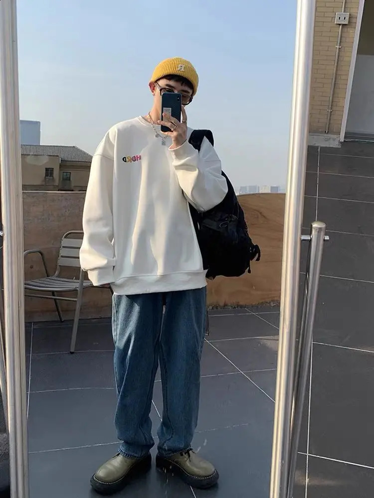 Letter Print Sweatshirts for Men Hip Hop Welcome Deal Y2k Clothes Aesthetic No Pastel Color Warm Black Man Pullover 251027