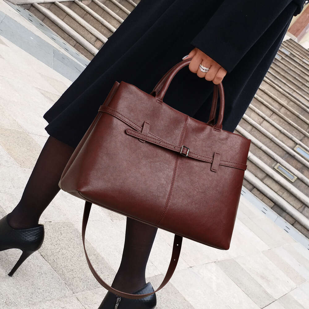 Luxury bag CCAMO Women s New Handbag High end Niche Commuter Bag