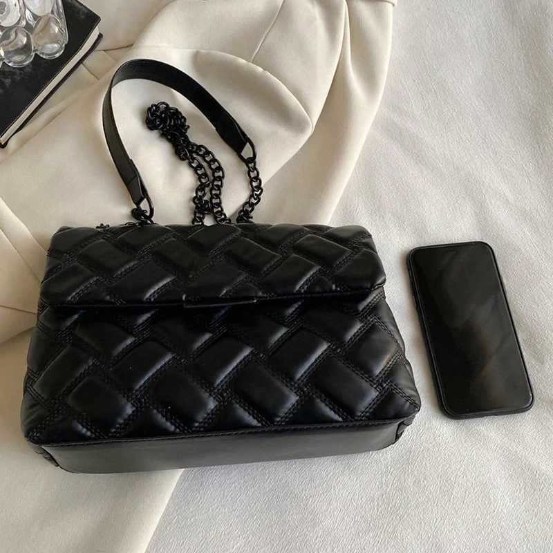 Fashionable womens crossbody bag simple and exquisite womens backpack lightweight and portable womens bagT251028