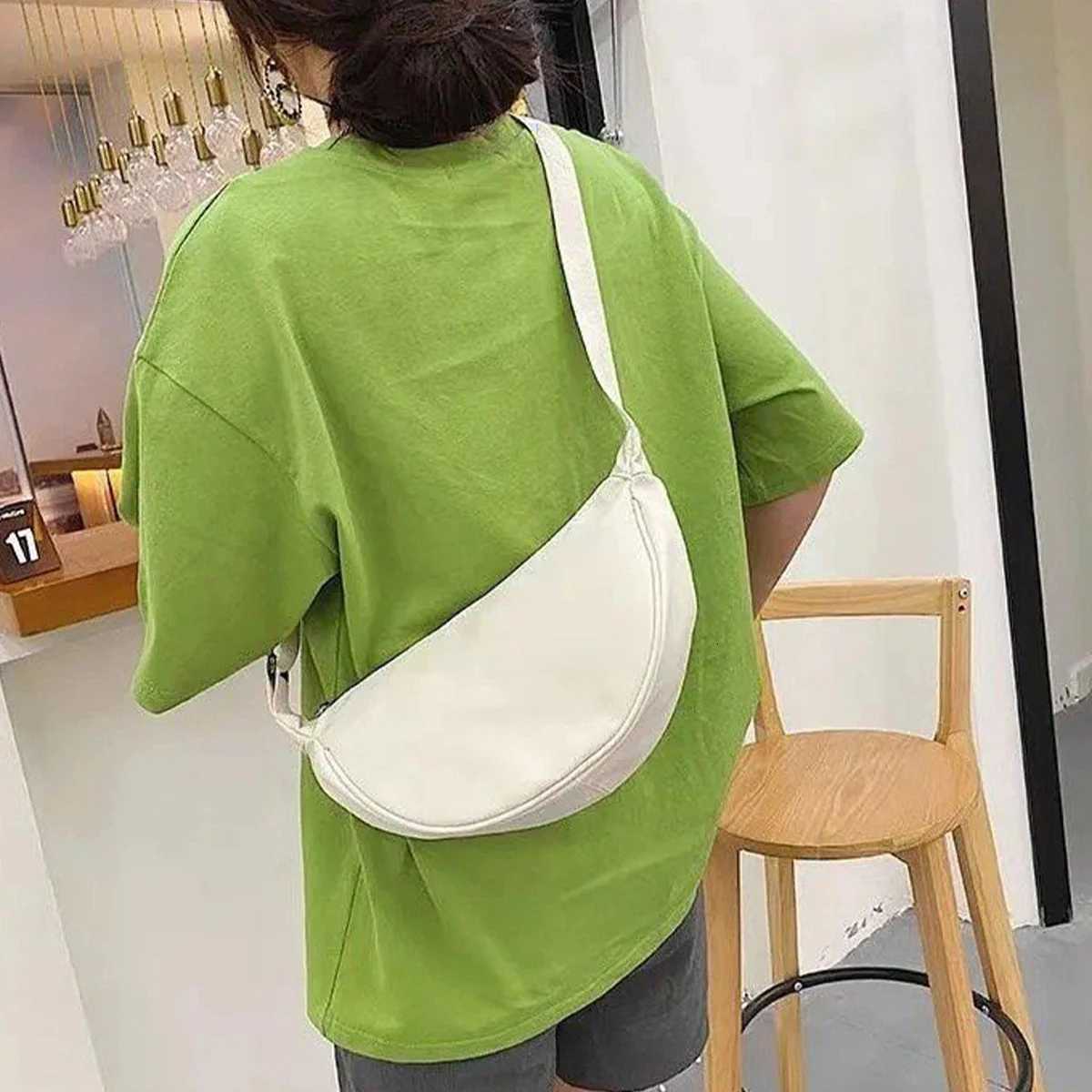 1 Pc Womens Minimalist Nylon Crossbody Bag Adjustable Strap Zipper Hobo Bag Lightweight Portable Purse For Daily UseTravelW251028