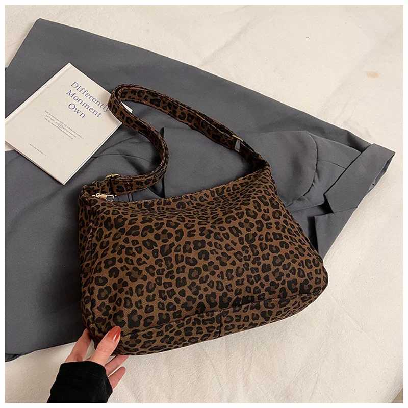 Fashion Casual Soft Textile Womens Shoulder Bag Large Capacity Leopard Print Female Retro Crossbody Bag For Commute OutingsW251028