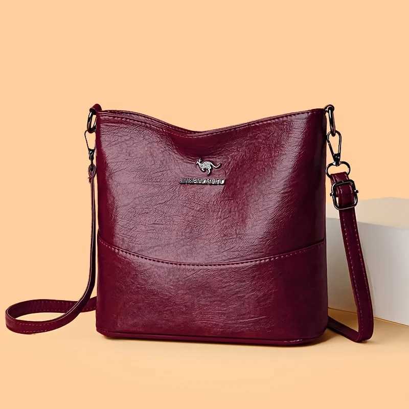 Spacious Chic Crossbody Bag for Women Soft Faux Leather Shoulder Purse with Adjustable Strap Zip Closure Multiple PocketsW251028