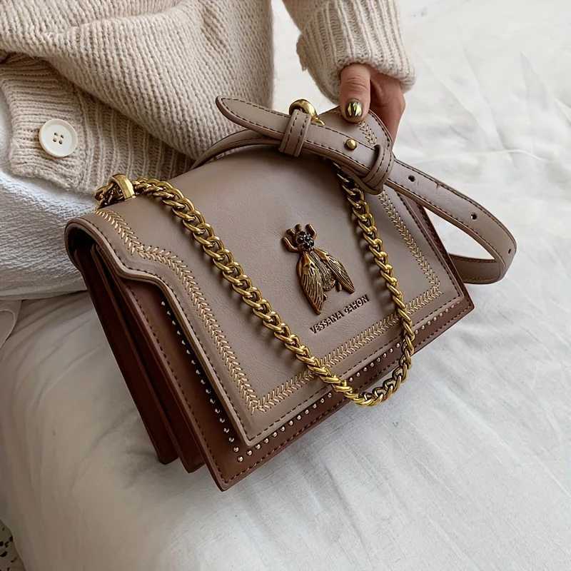 New fashion retro bee decorative pattern shoulder bag square bag metal chain decorative crossbody bagT251028
