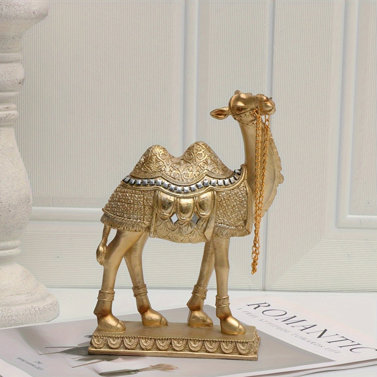 Designer Luxury Golden Camel Statue: Resin Decorative Home Accent for Indoor Use - Suitable for Various Room Types -Perfect for Thanksgiving