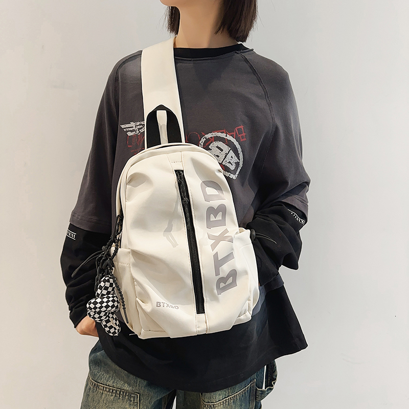 Versatile Unisex Lightweight Ins Style Casual Chest for Outdoor Travel with Unique Design Crossbody Shoulder Bag