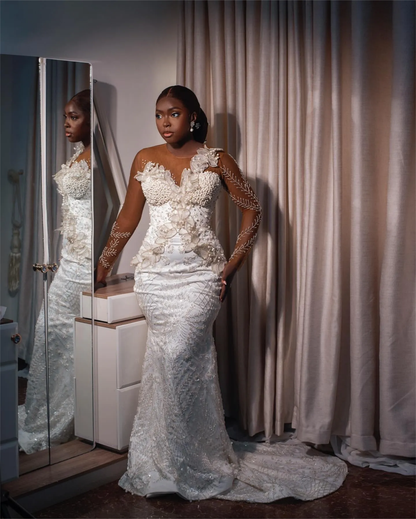 Arabic Aso Ebi Plus Size Mermaid Wedding Dress in Ivory with Full Lace Florals Pearls Beaded and Vintage Style