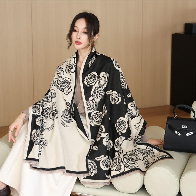 Fashionable And Elegant Flower Pattern Design Location Womens Scarf 190* 65cm Shawlable Scarf Holiday Gift Suitable For Daily Travel In Autumn And Win