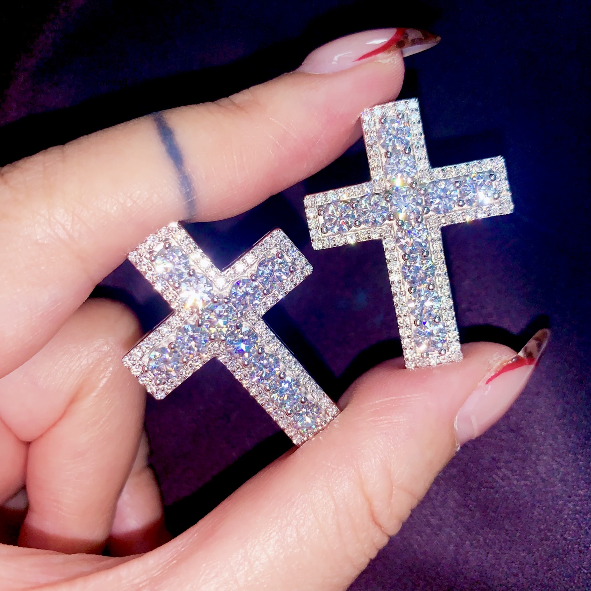 Affordable Halo Setting One Row Cross Pendant VVS Moissanite Pendants Iced Out Jewelry Custom Cross Pendant