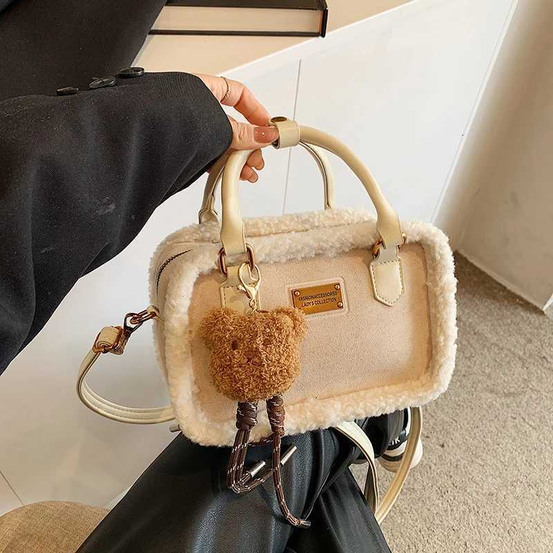 2024 Winter Lamb Woolen Handbag Womens Bag Designer Plush Handbag Fashion Casual Shoulder Messenger Bag Female Square bolsasT251028