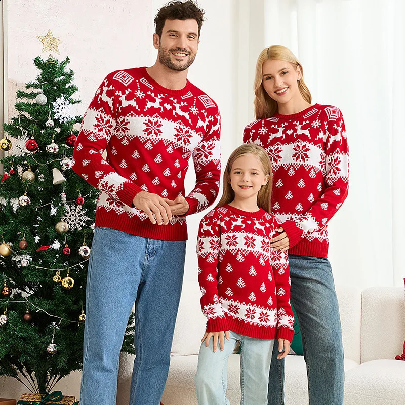 Christmas Family Matching Sweaters Full Sleeve Allover Print Knitwear Casual Soft Knitted Jumpers Adults Kids Pullover Xmas Look 251027