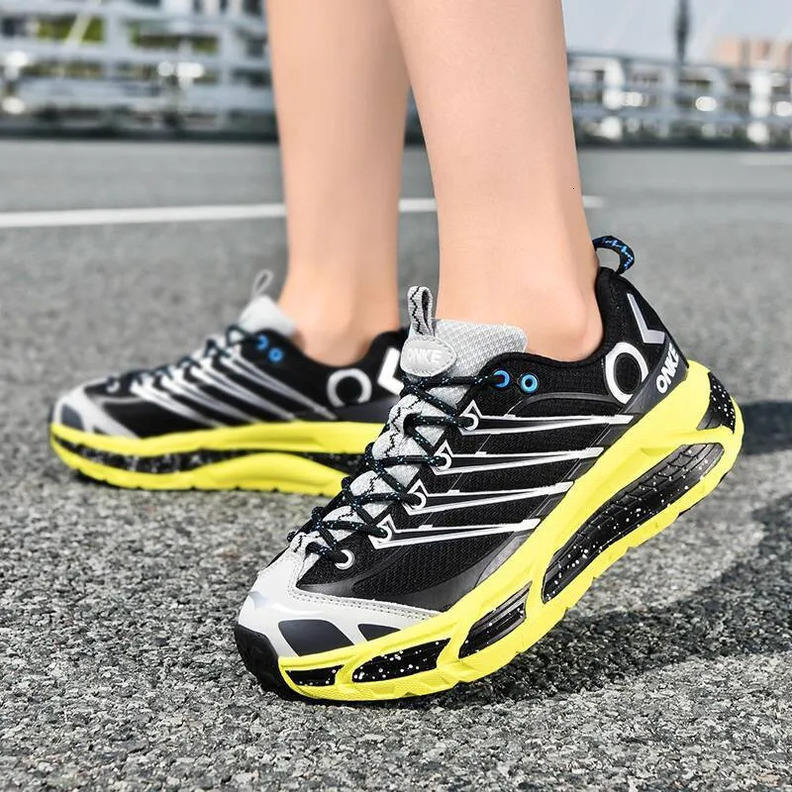 ONKE Women's Shoes Autumn Lightweight Mesh Breathable Running Shoes Men's New Shock Absorption Anti-Slip Wear-Resistant Sports Shoes Women&#