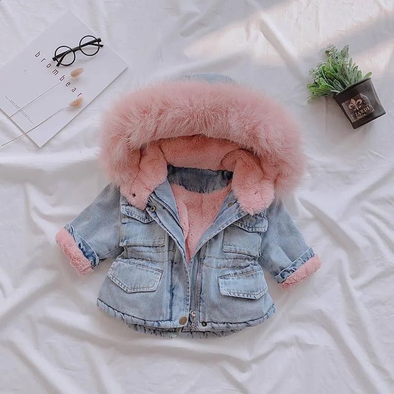 Childrens Denim Jacket Winter Plush and Thick Warm Jacket Baby Hooded Large Fur Collar Denim Casual Korean Cotton Jacket 251027