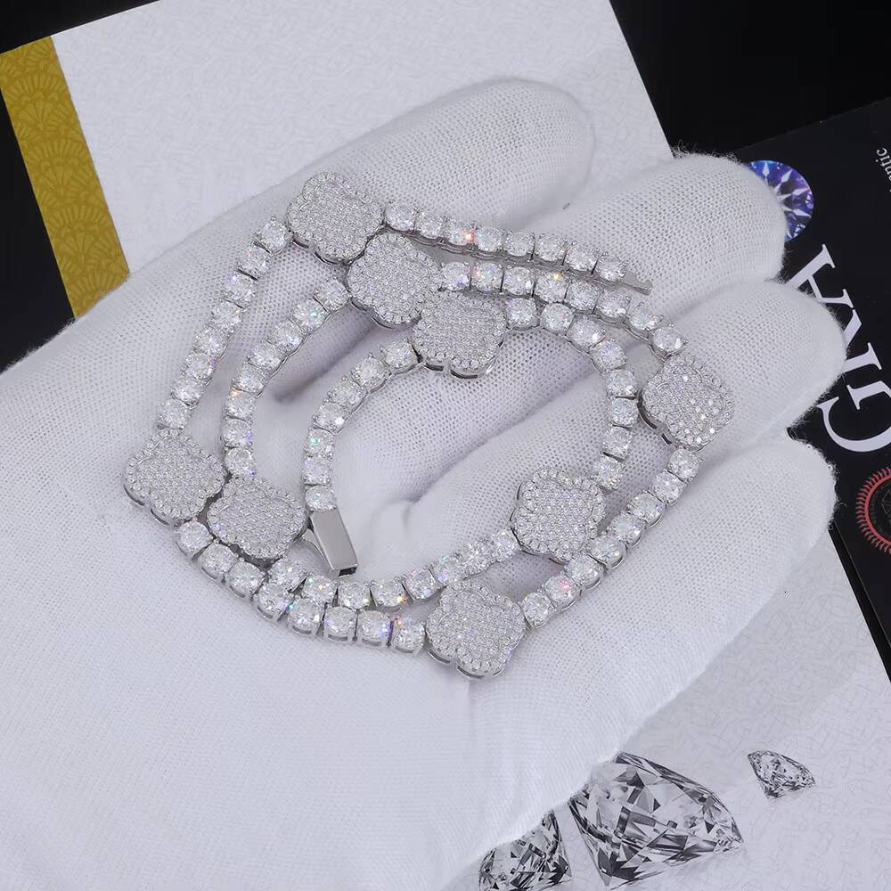 Iced Out FourLeaf Clover Necklace 925 Sterling Silver VVS Moissanite Tennis Chain Women Hip Hop Jewelry Pass Diamond Test