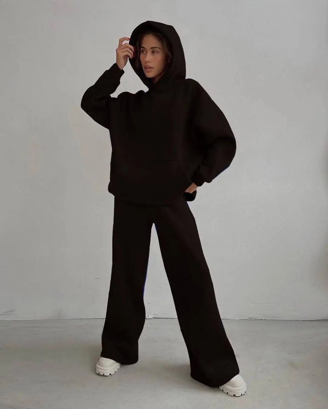 Fall Winter TwoPiece Sportswear Outfit Women Loose Running Sets Solid Color Long Sleeve HoodiesBaggy StraightLeg Trousers 251027