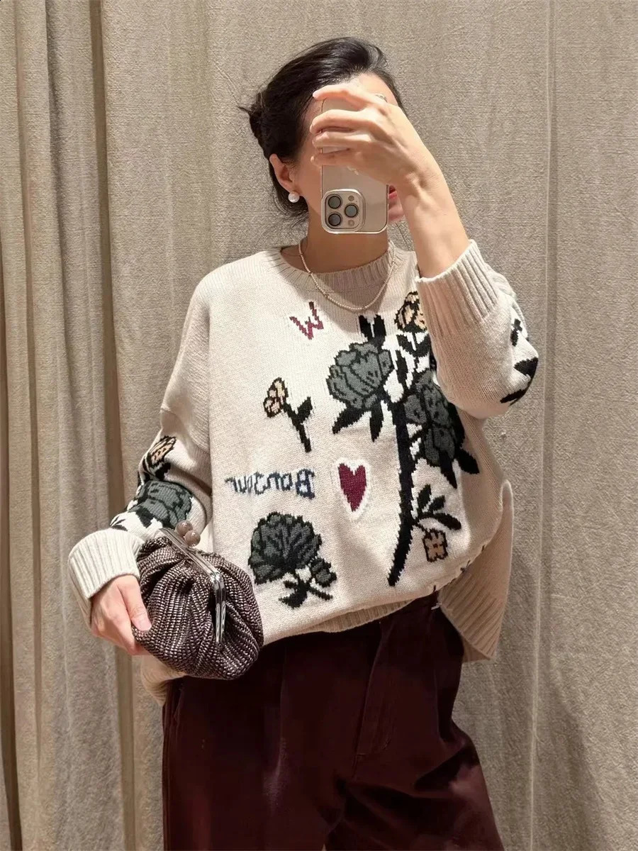 Womens 100 Wool Sweater Letter Floral Jacquard Round Neck 2025 Fall Winter Long Sleeve Pullover for Lady 251027